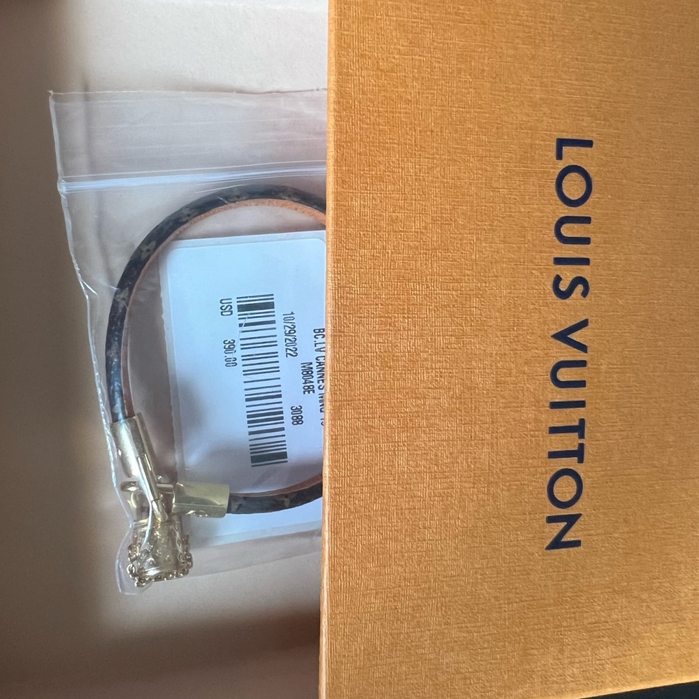 Original Louis Vouitton Dangle